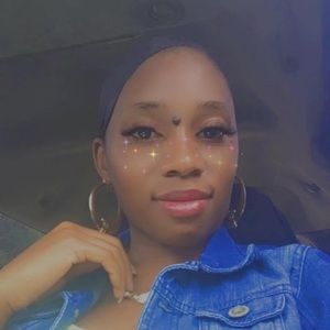 Meet your Posher, Tabitha